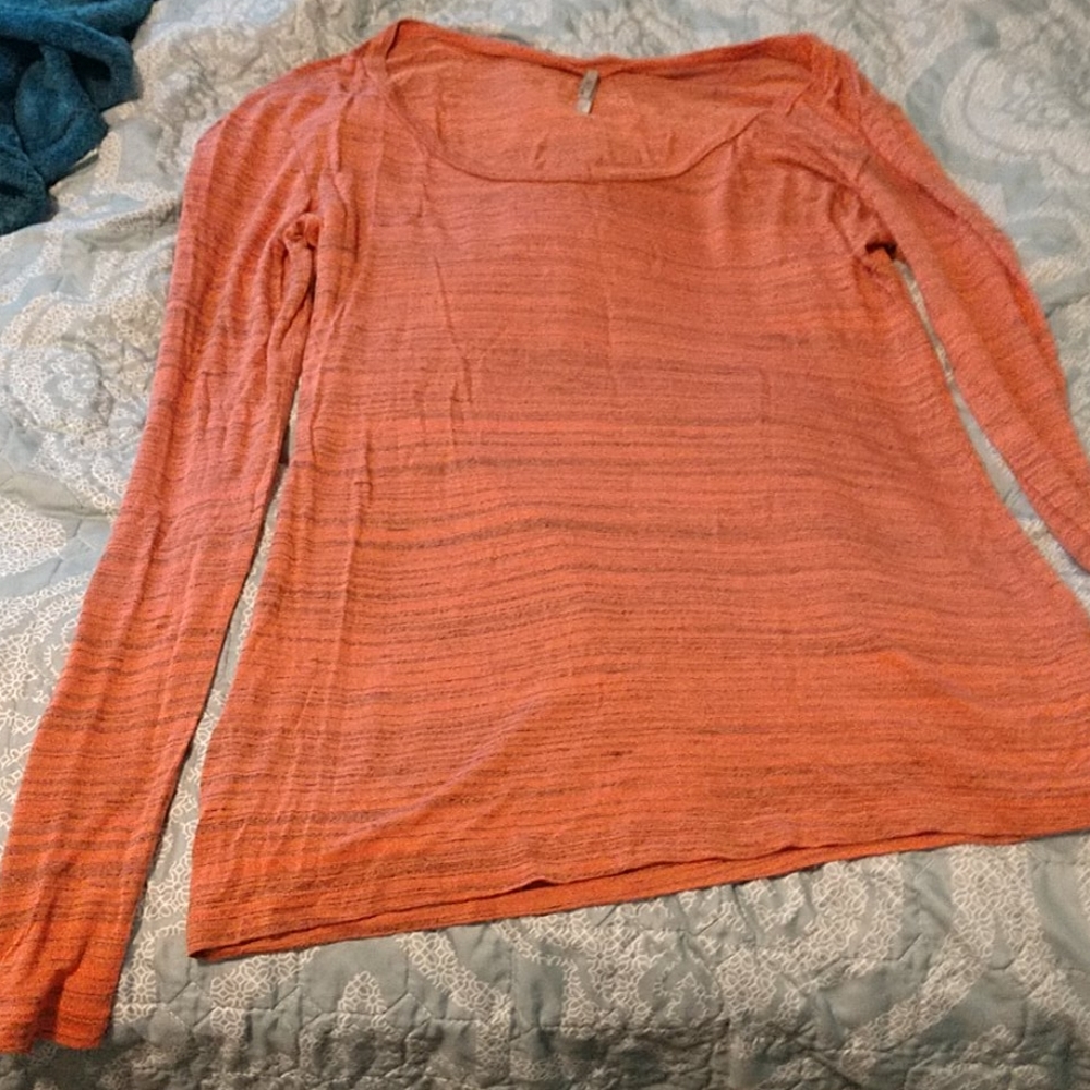 Women's Buckle Long Sleeve